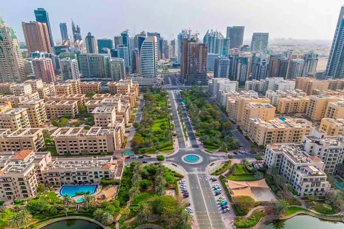 Residential buildings and landscaped streets in Arjan Dubai