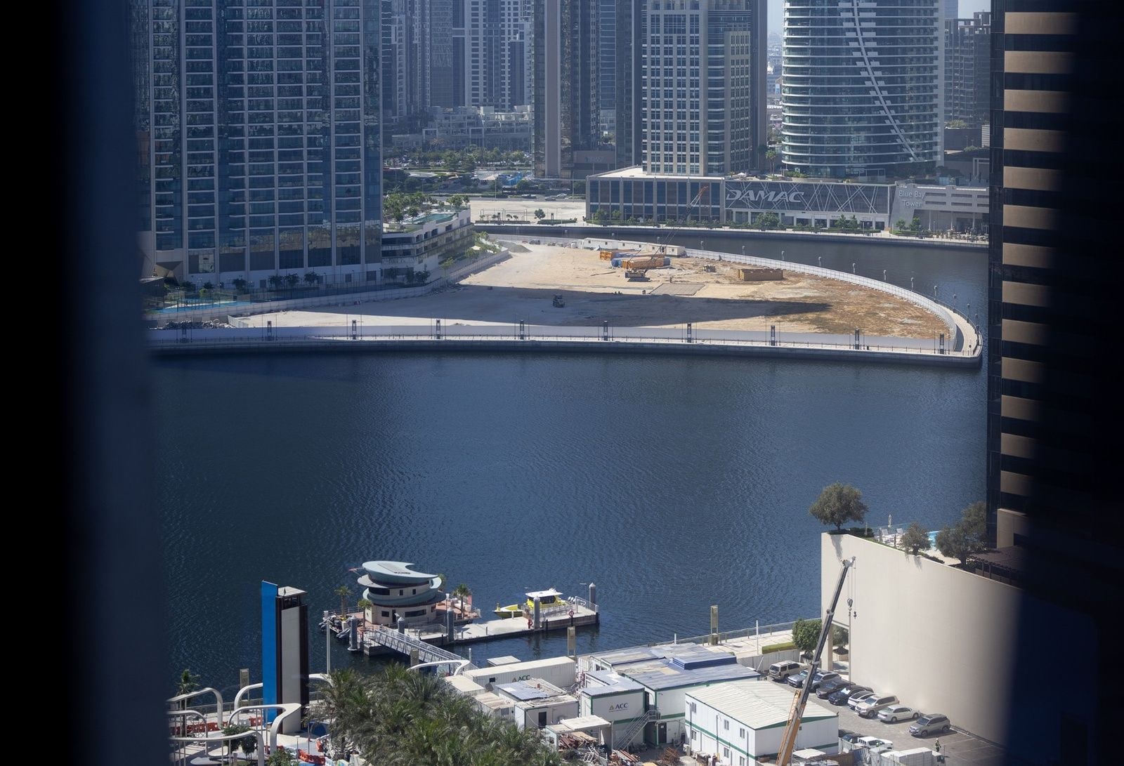 Furnished high floor 1 bedroom apartment in mama shelter luxury family residences ii business bay dubai exteriors media
