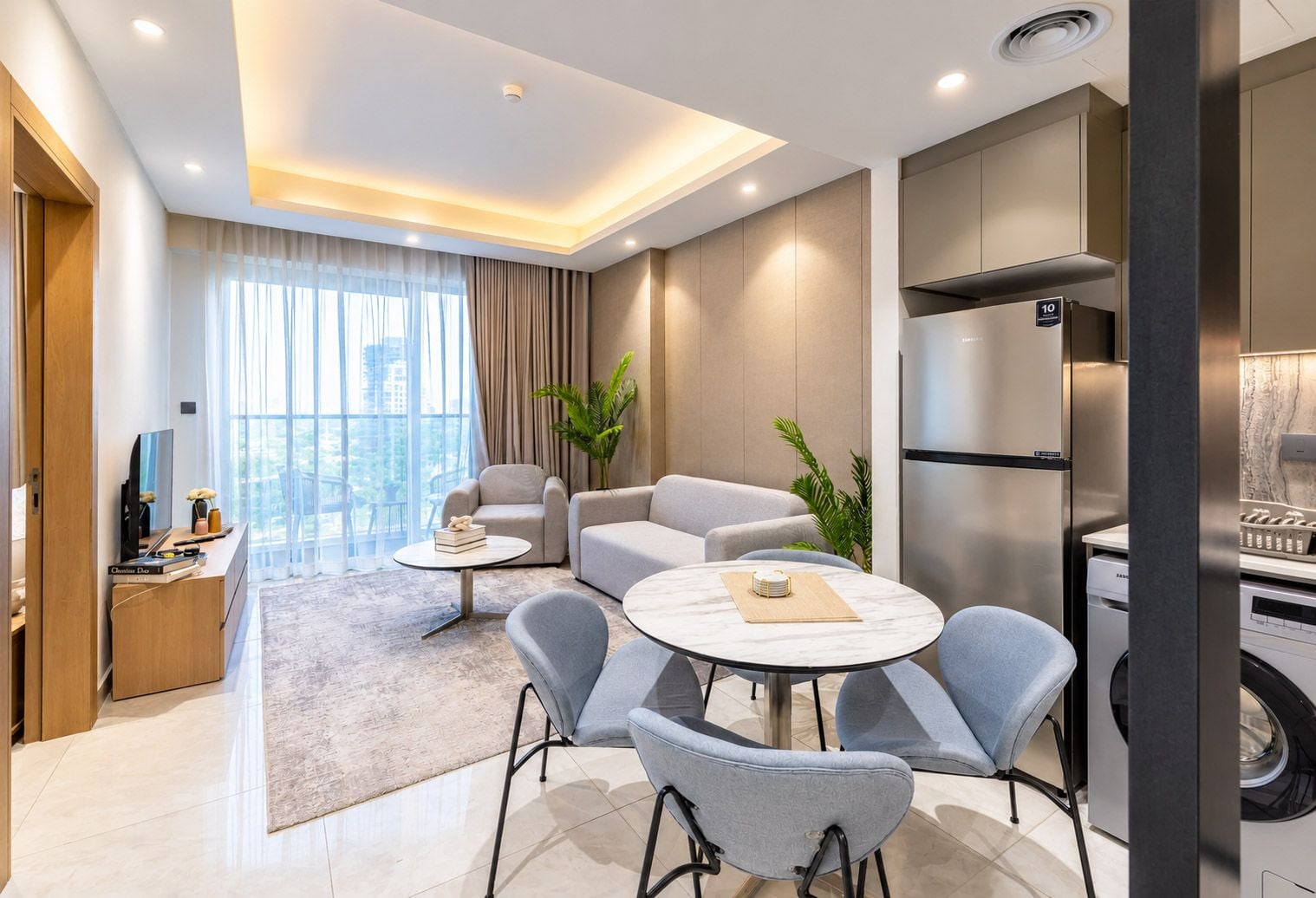 Furnished high floor 1 bedroom apartment with skyline views in cloud tower a jumeirah villahe triangle jvt district 2