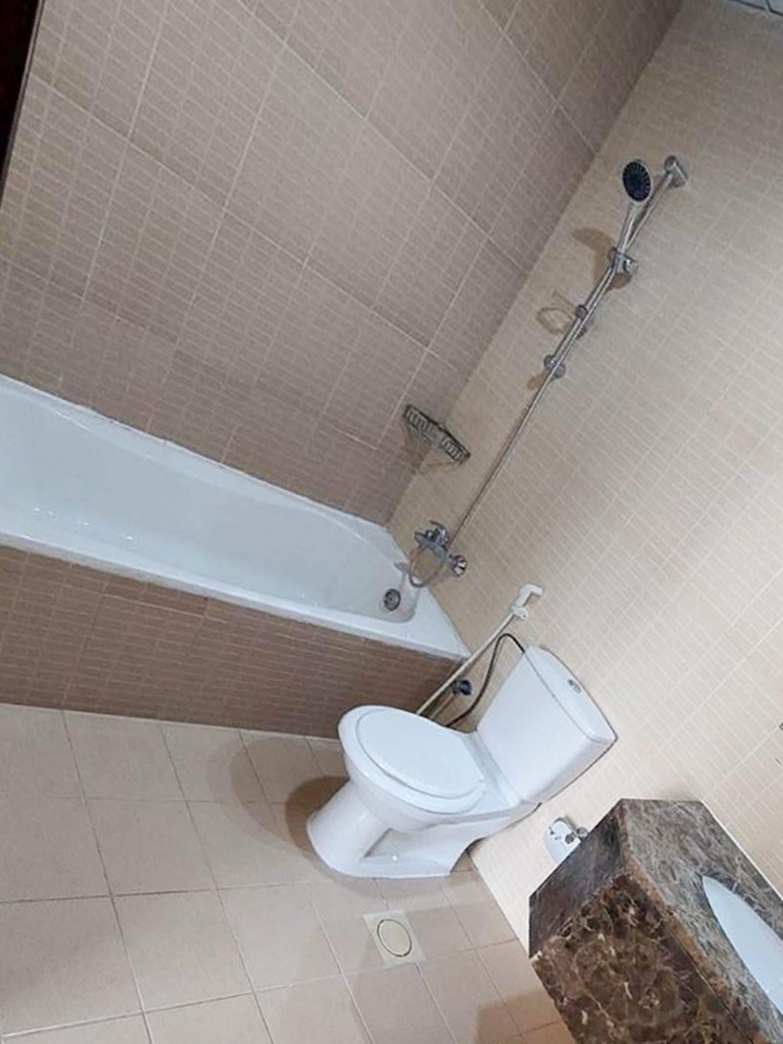 1 bedroom apartment with open view large layout in mazaya 1 queue point liwan dubai exteriors media item