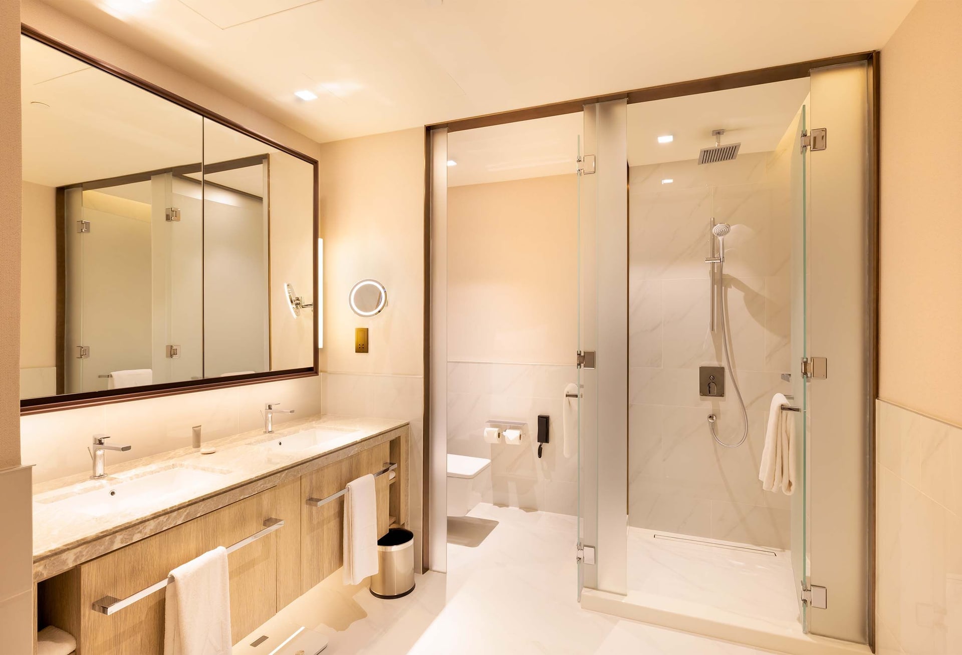 Furnished Full Sea View Corner Unit in Address Harbour Point Tower 2, Dubai Creek Harbour interiors