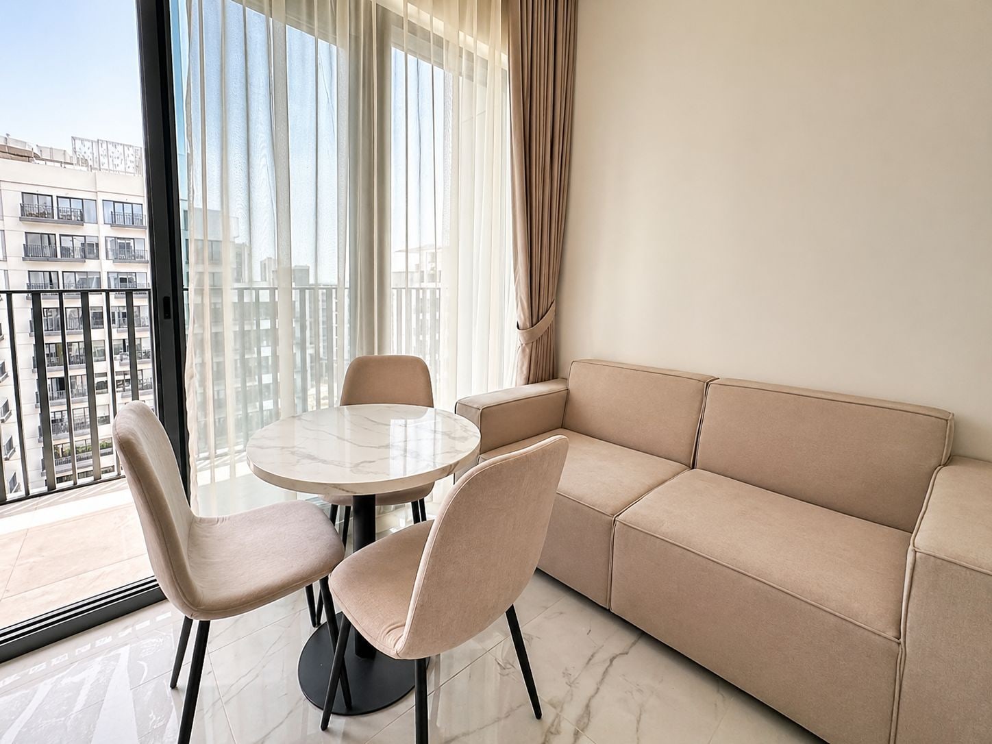 Furnished High Floor Studio in Azizi Beach Oasis (Azizi Mirage 1), Dubai Studio City interiors