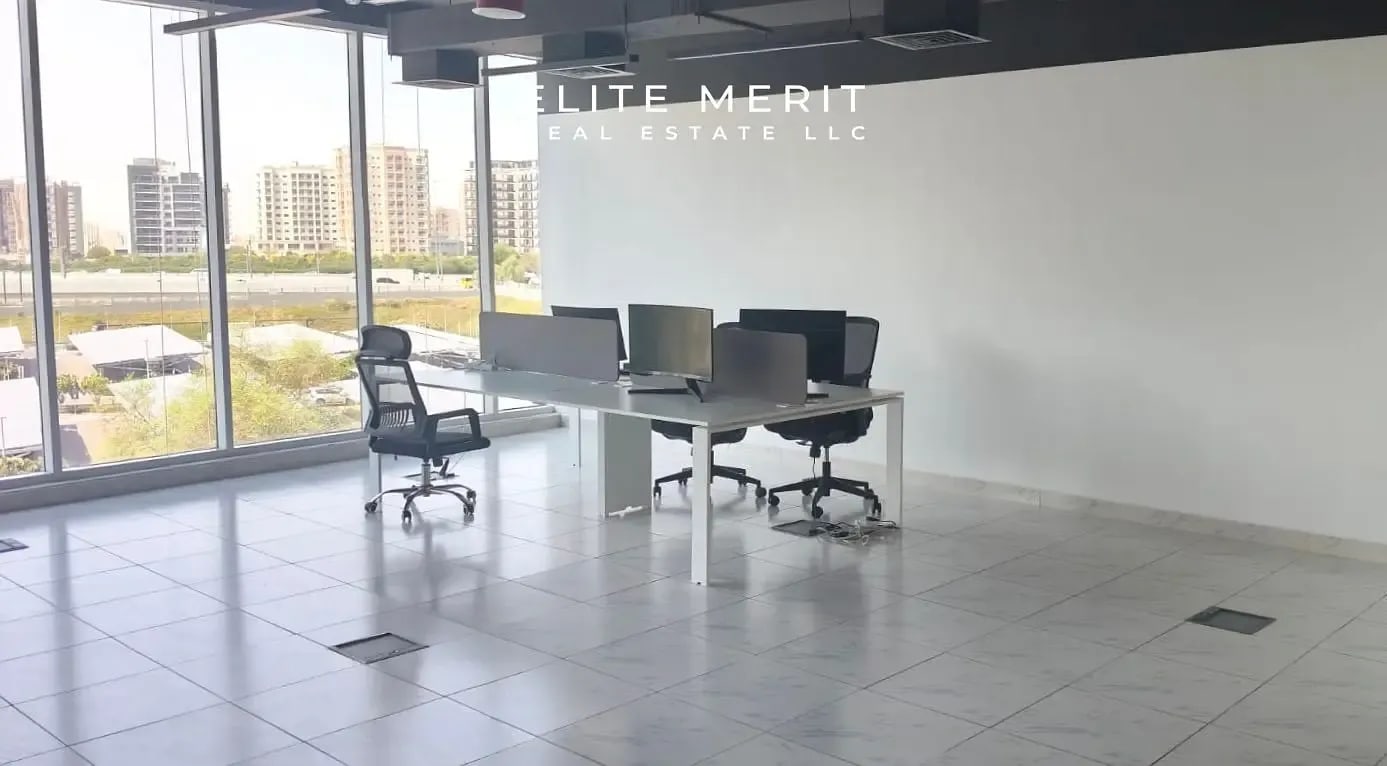 Commercial Office in The Lynx Business Tower, Dubai Silicon Oasis (DSO)