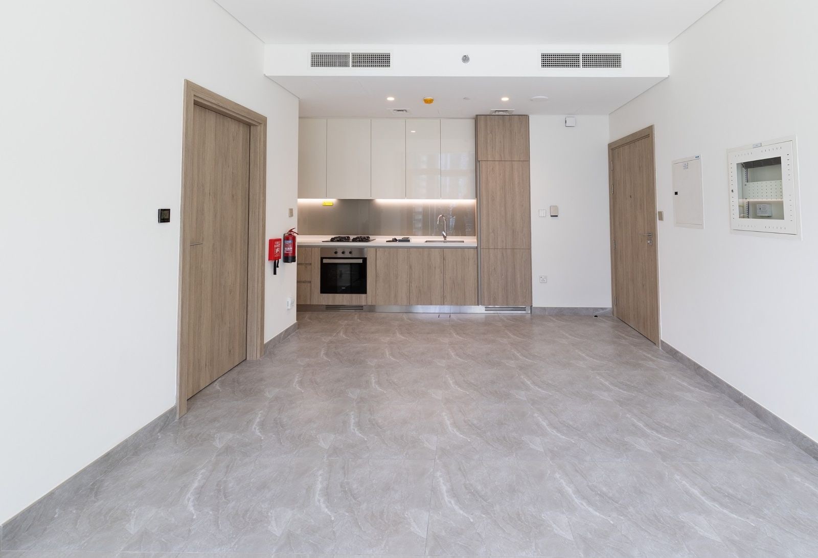 Unfurnished open view 1 bedroom apartment in peninsula two business bay dubai interiors media item