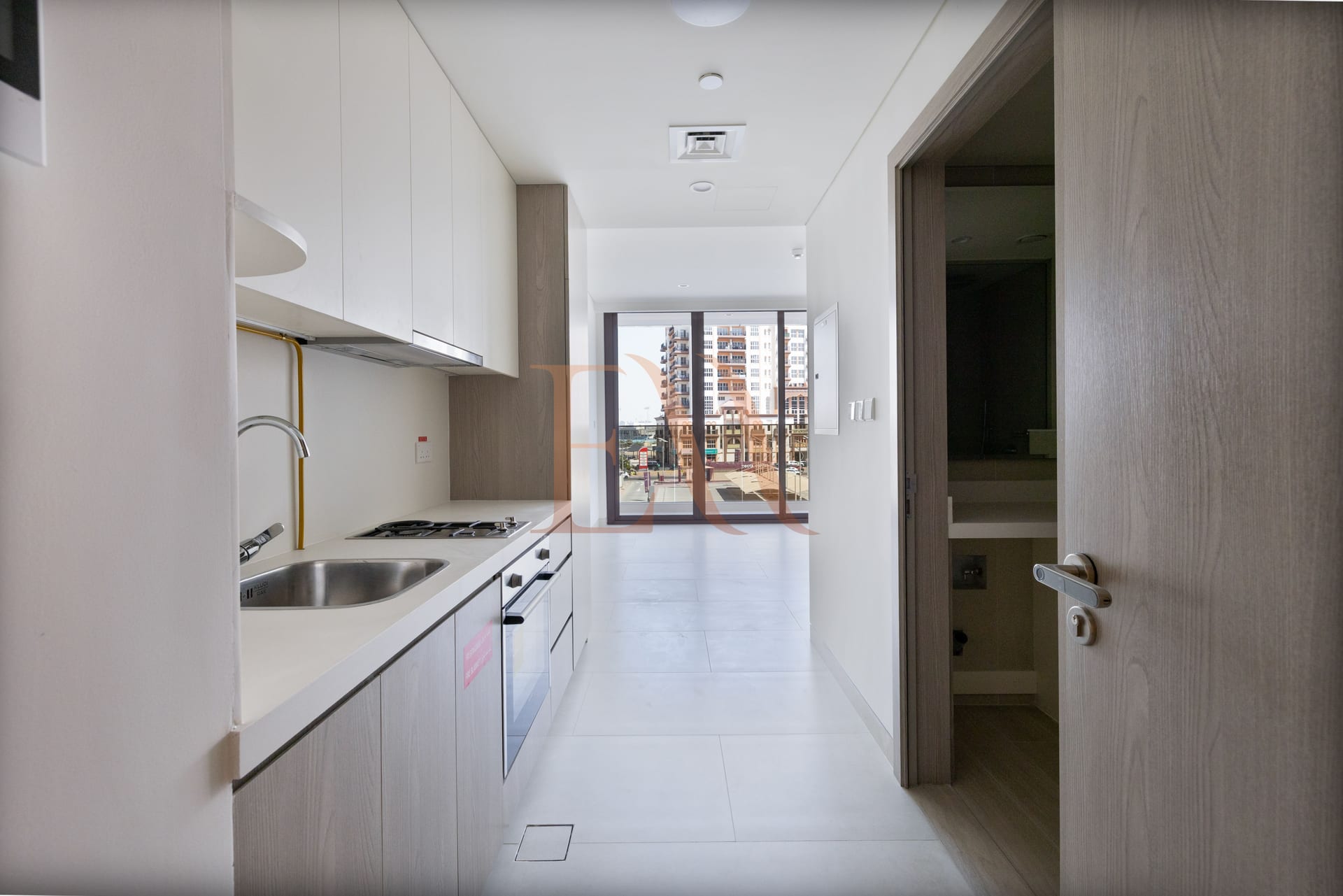 Community View Apartment in Condor Golf Links 18, Dubai Sports City interiors