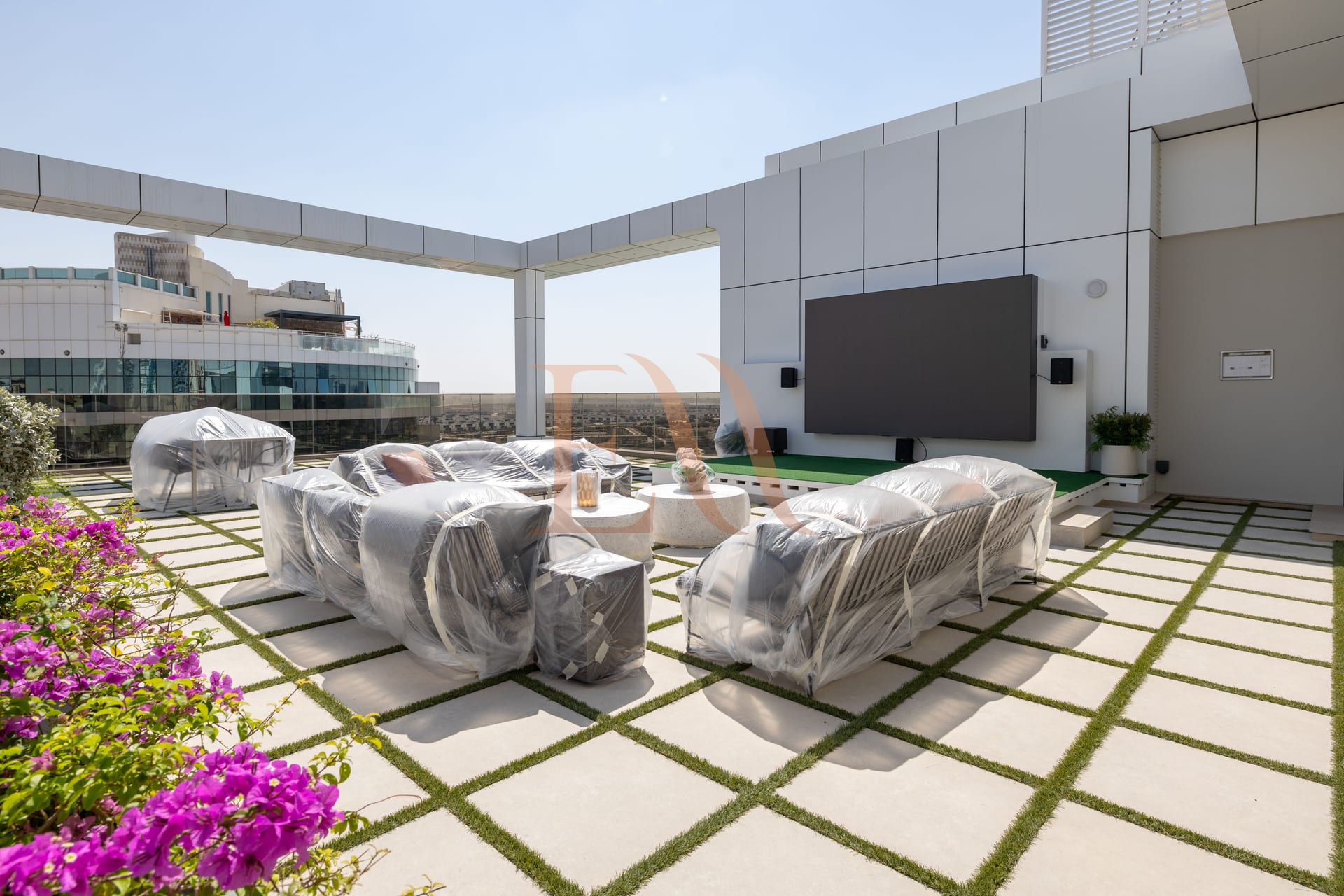 Community View Apartment in Condor Golf Links 18, Dubai Sports City amenities