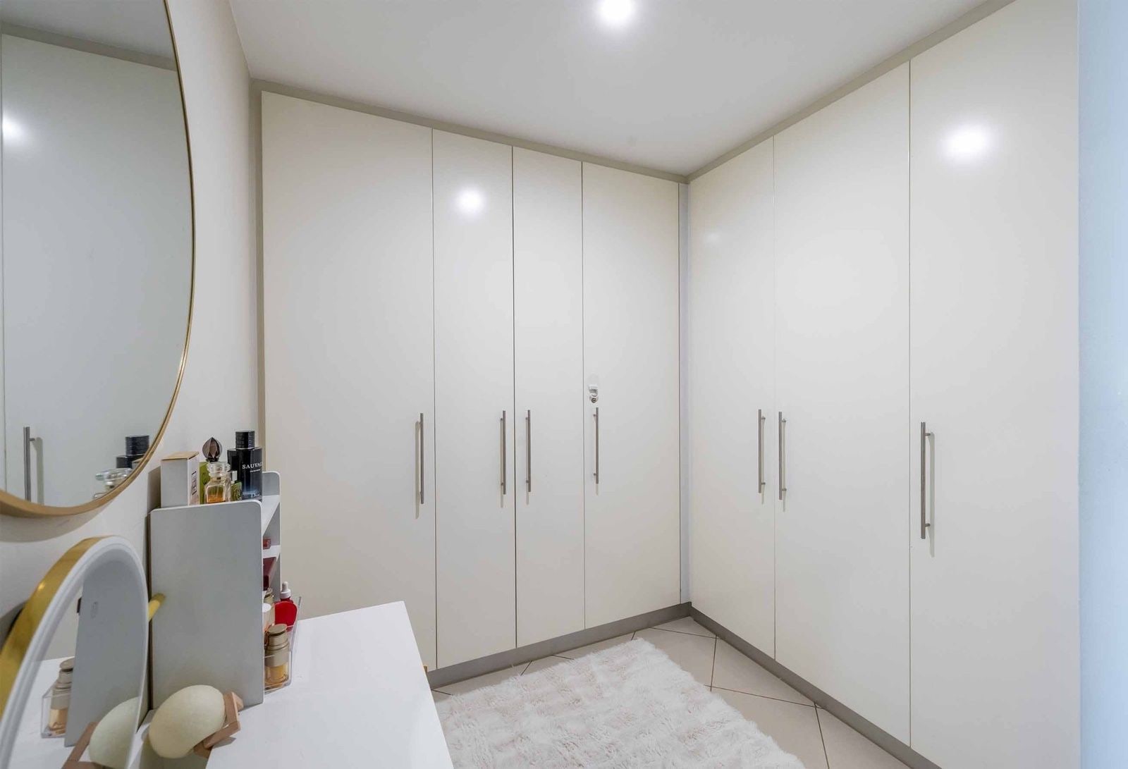 Furnished sea view 3br maid apartment in marsa plaza north dubai festival city interiors 1 media item