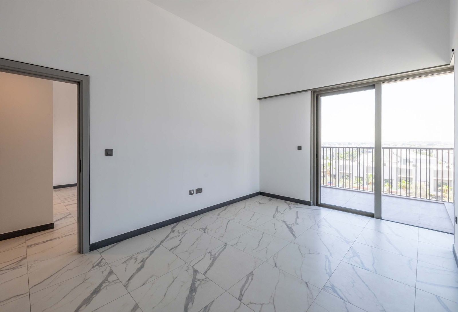 Unfurnished 1 bedroom apartment with huge balcony in mag 900 district 7 mohammed bin rashid city mbr city dubai