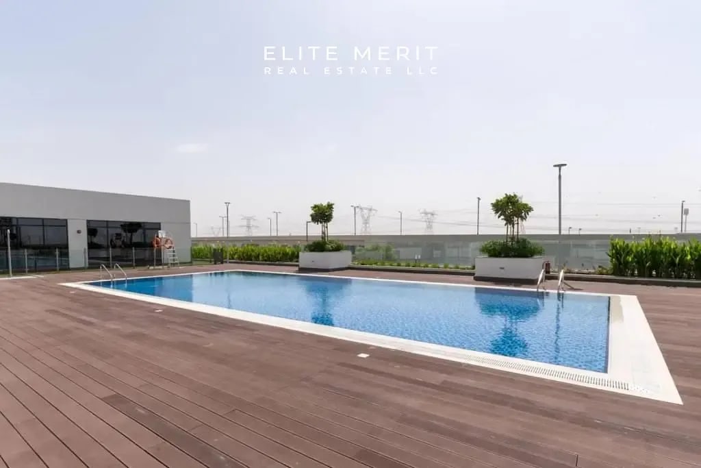 Retail Shop in Azizi Riviera 46, Meydan, Dubai